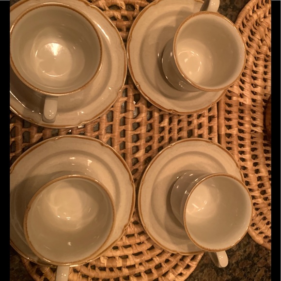 Sunmarc stoneware Tea Cup and saucer set. - Picture 3 of 3